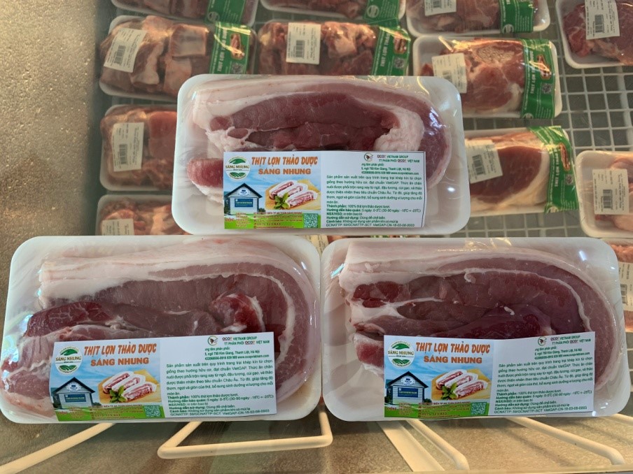 Thịt lợn Thảo dược Sáng Nhung (1kg)